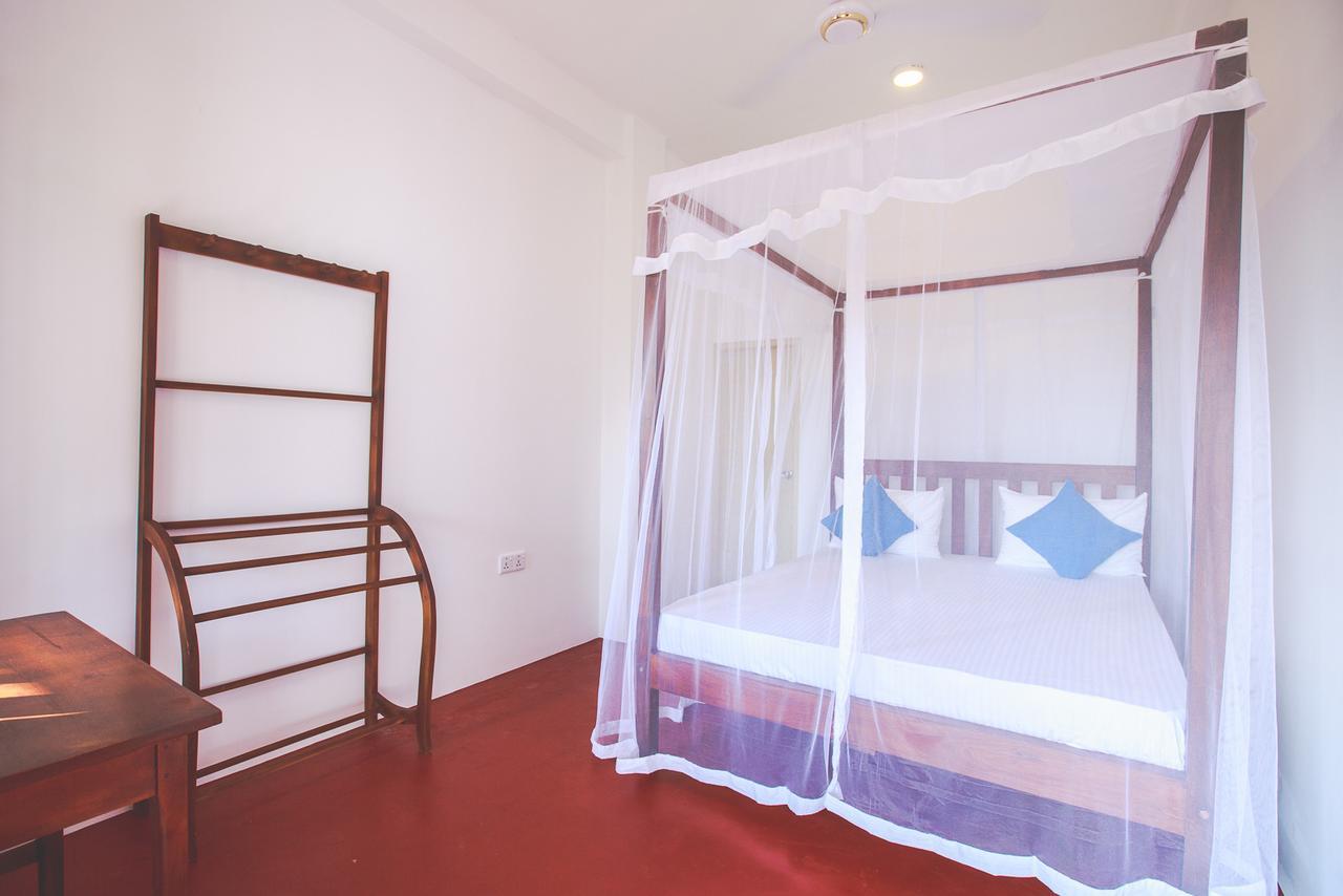 Hotel Lazies Midigama East Exterior foto