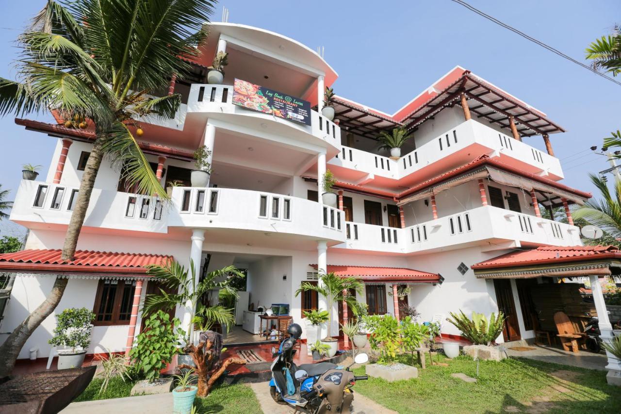 Hotel Lazies Midigama East Exterior foto